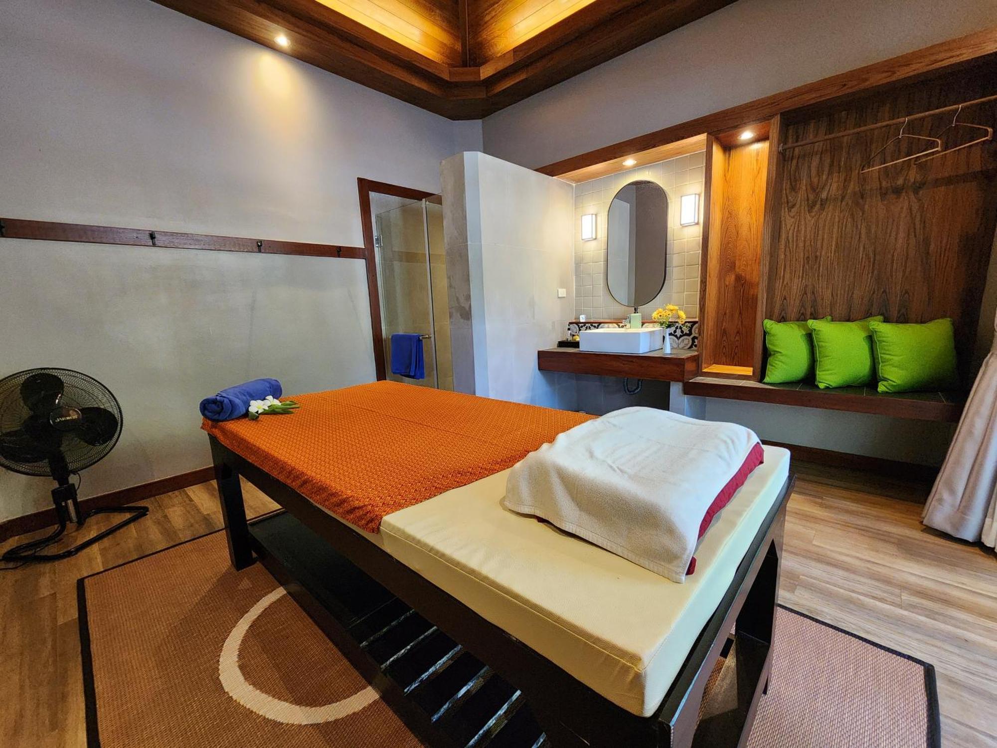River Kwai Resotel Sai Yok Exterior photo